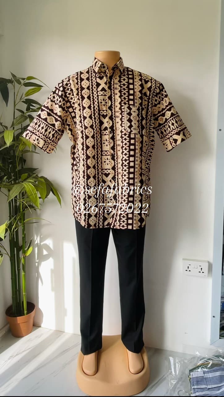 Men’s Short Sleeve Shirt — photo 1. Sefa Fabrics, Accra, Ghana.